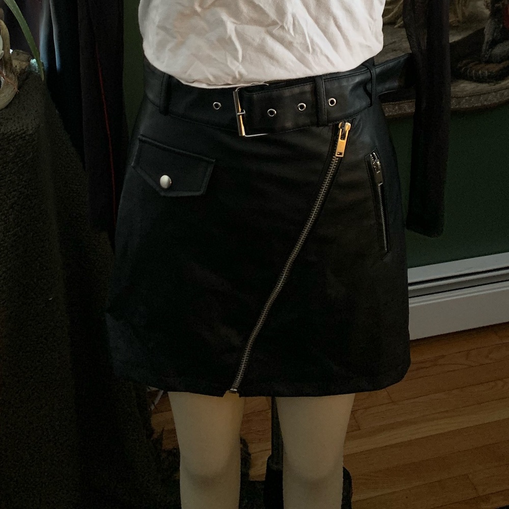 Forever 21 Pleather Moto Skirt Asymmetrical Zipper Excellent Used Condition